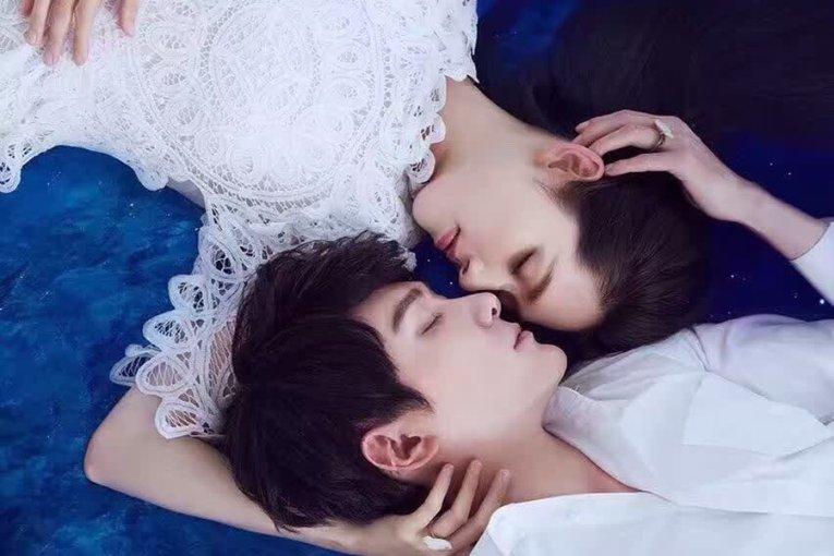 舟自横蕴含着诗人怎样的情感游戏画面