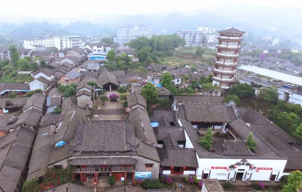 逃出昏暗的地下室